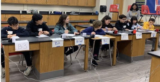 Middle School students participating in Science Bowl scrimmage